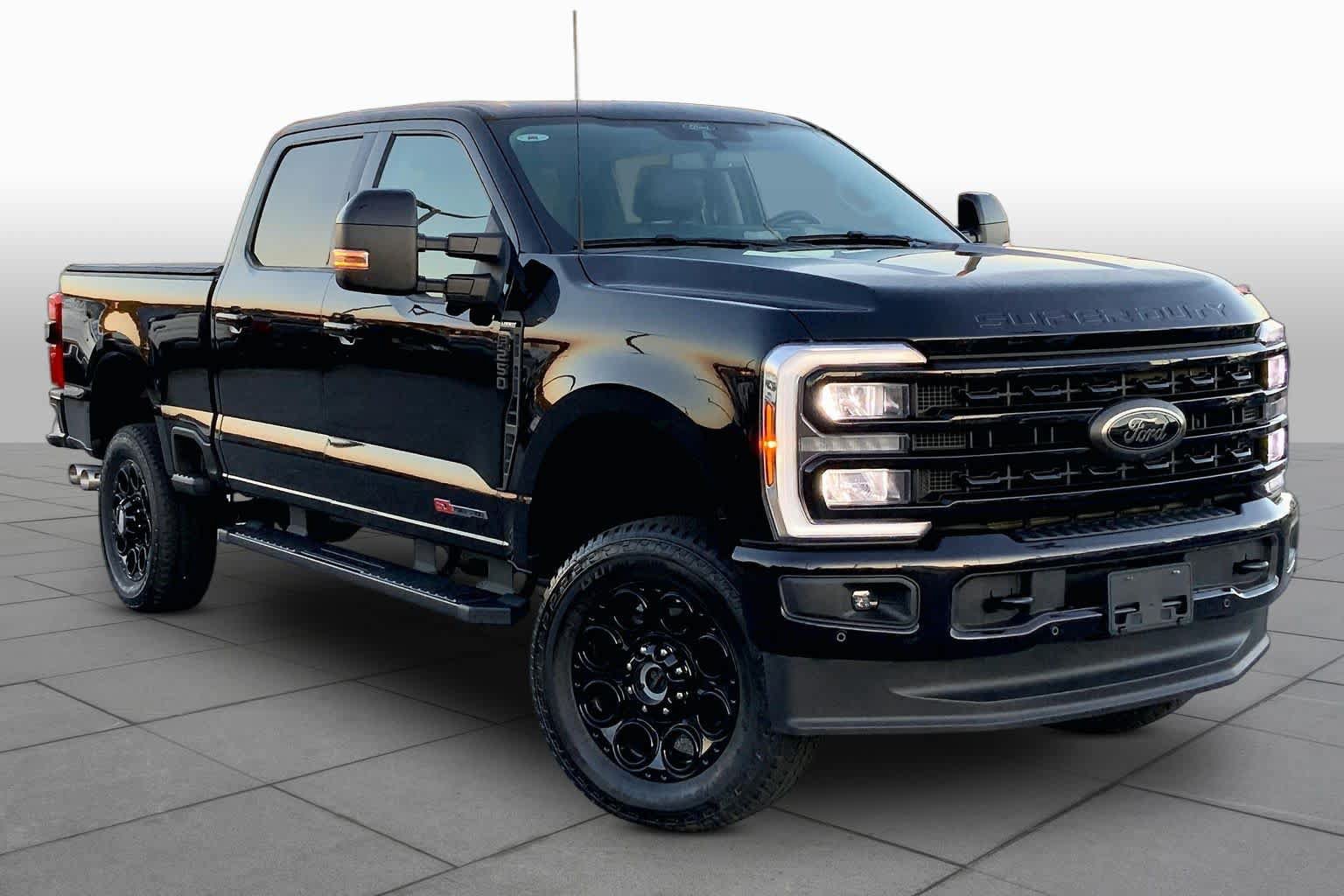 Used 2024 Ford F250 Lariat w/ Lariat Ultimate Package AWD/4WD image 3