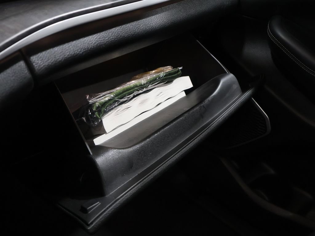 Used 2023 Jeep Grand Cherokee L Limited w/ Luxury Tech Group II image 39