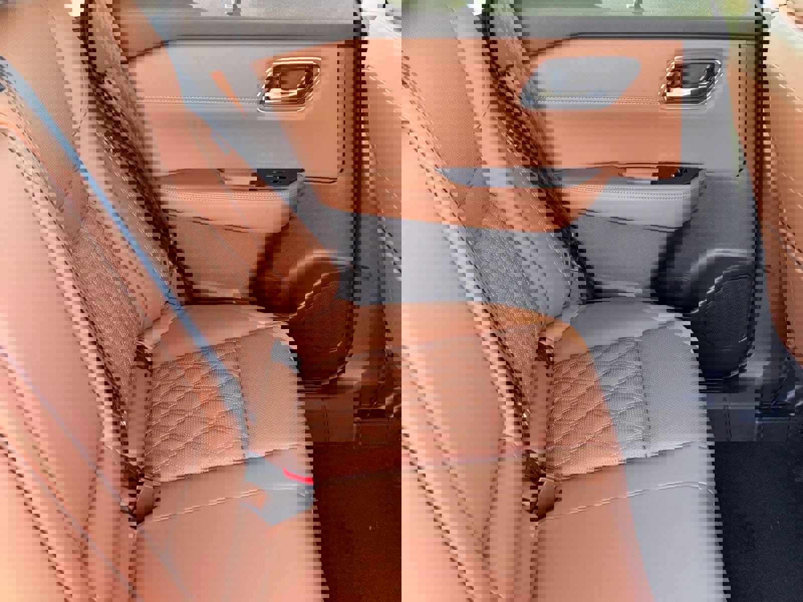 New 2026 Nissan Rogue Platinum w/ Platinum Premium Package image 13