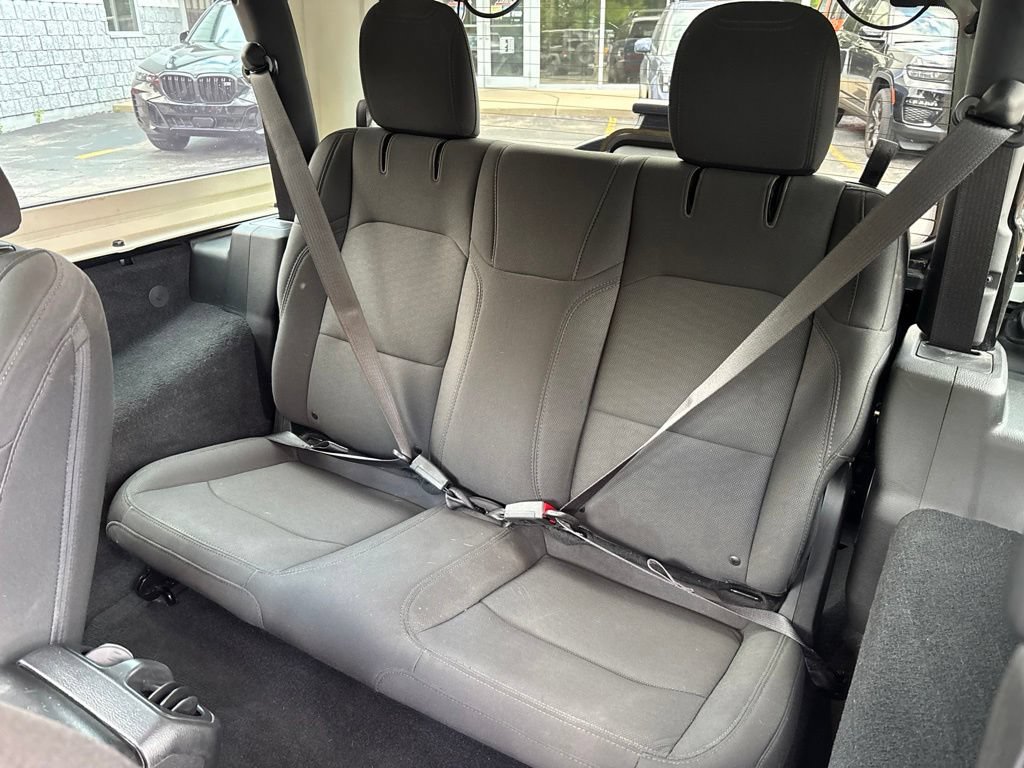 Used 2019 Jeep Wrangler Sport AWD/4WD image 11