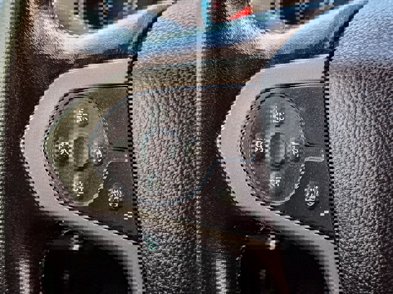 Used 2022 Chevrolet Colorado Z71 image 22