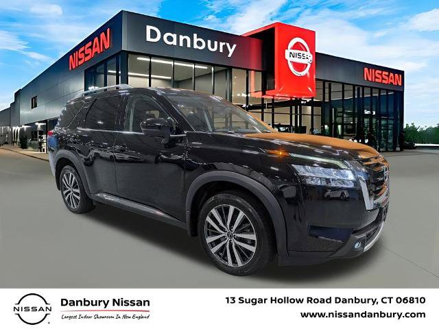 Certified 2022 Nissan Pathfinder Platinum w/ Cargo Package AWD/4WD image 1