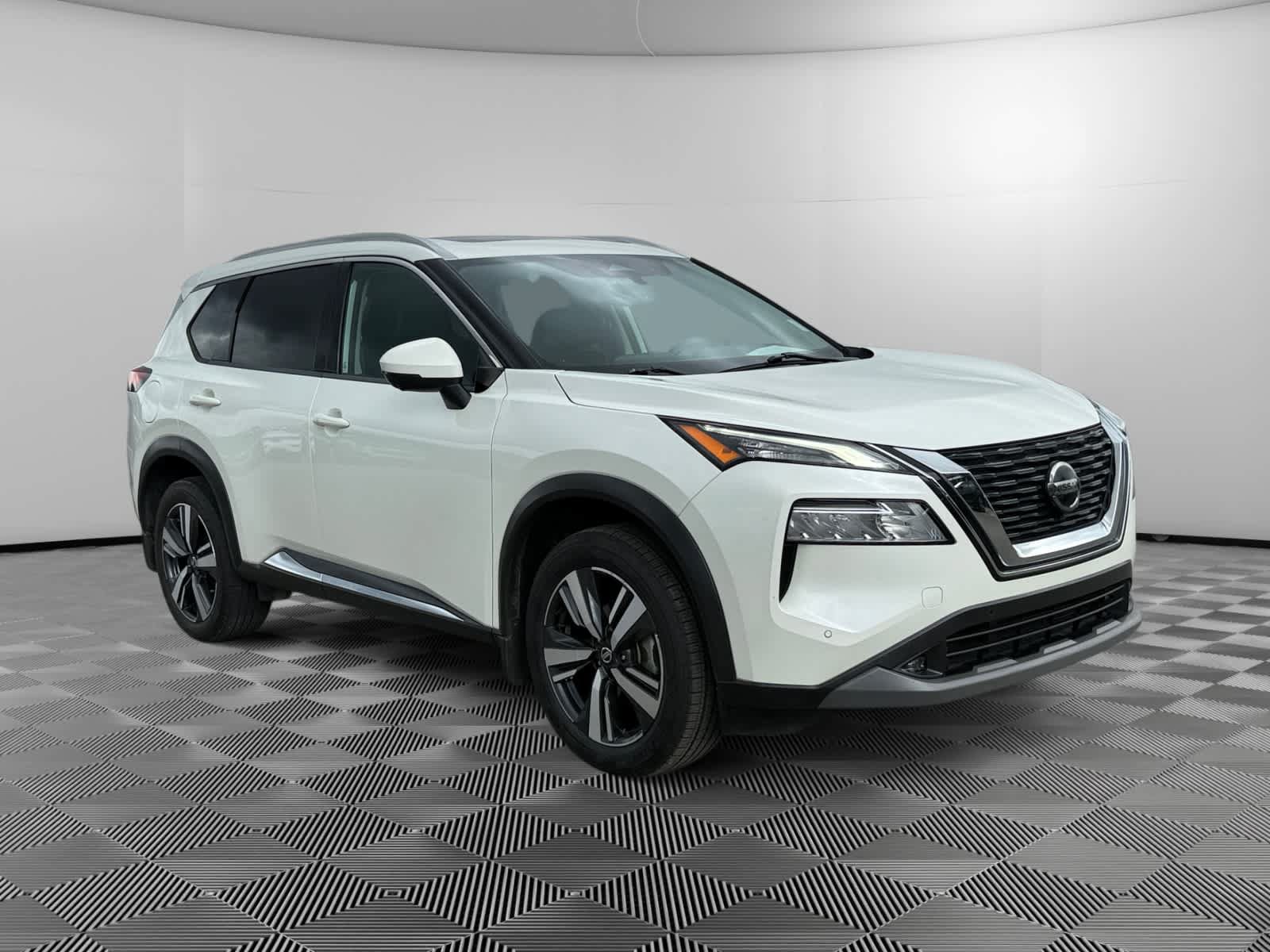 Used 2021 Nissan Rogue SL w/ Premium Package AWD/4WD image 7