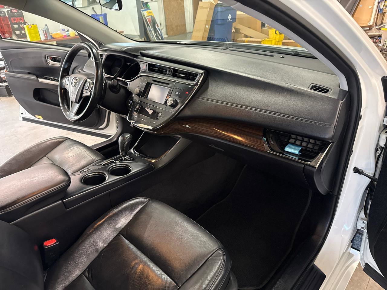 Used 2015 Toyota Avalon XLE FWD image 55