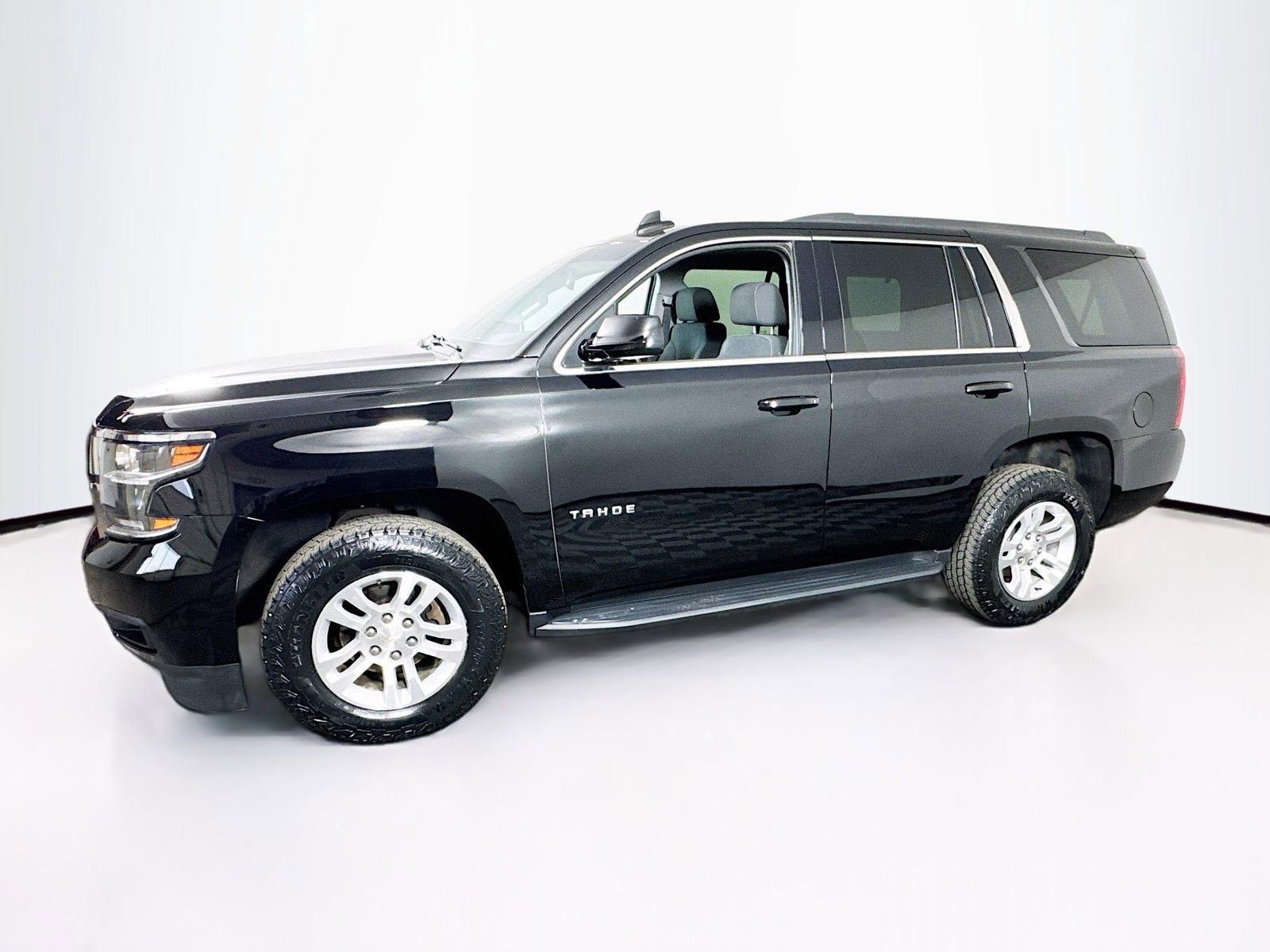 Used 2019 Chevrolet Tahoe LS AWD/4WD image 4