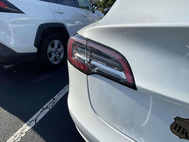 Used 2020 Tesla Model 3 Long Range AWD/4WD image 11