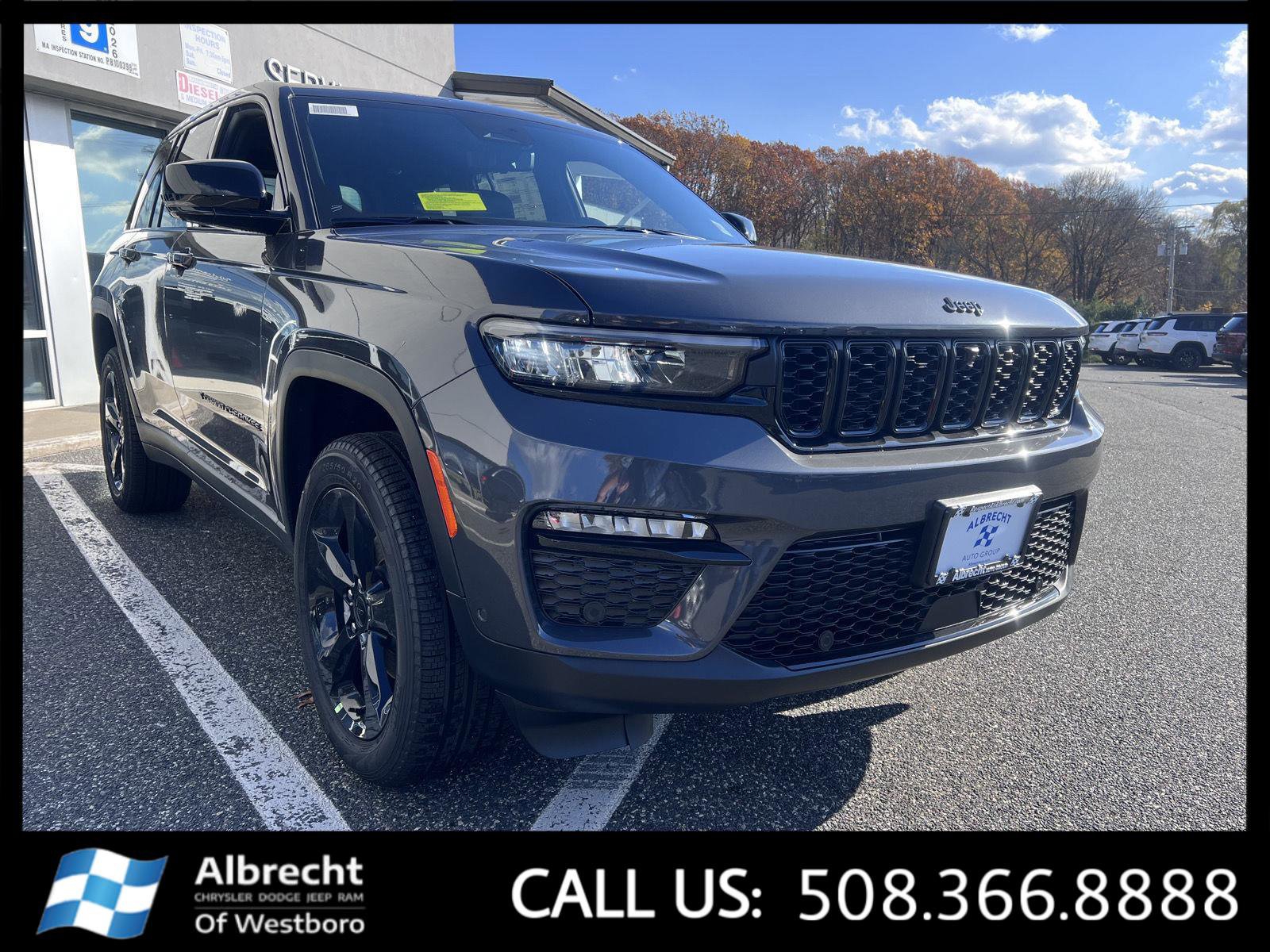 New 2025 Jeep Grand Cherokee Limited w/ Luxury Tech Group II image 7