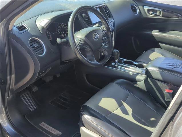 Used 2020 Nissan Pathfinder SL image 10