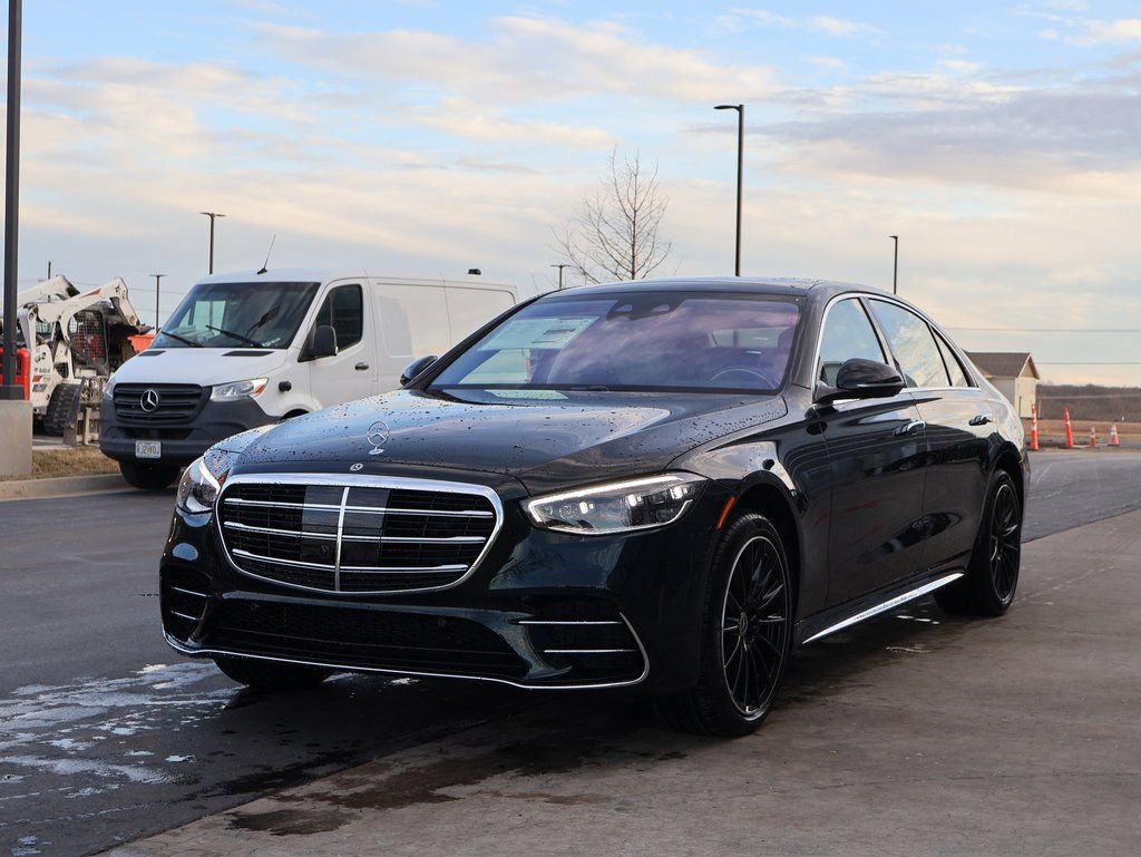 New 2026 Mercedes-Benz S 580 4MATIC Sedan image 3