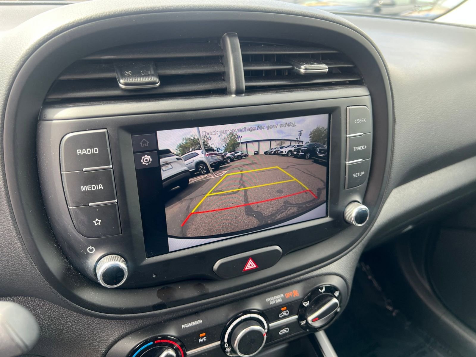 Used 2025 Kia Soul LX w/ LX Technology Package image 24