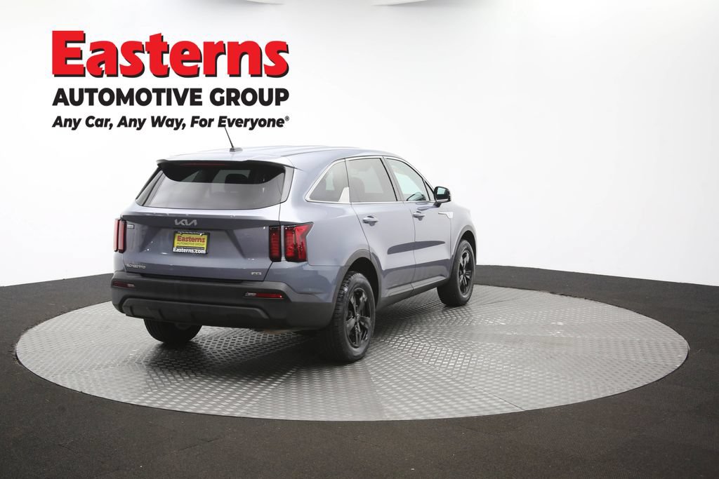 Used 2023 Kia Sorento LX AWD/4WD image 38