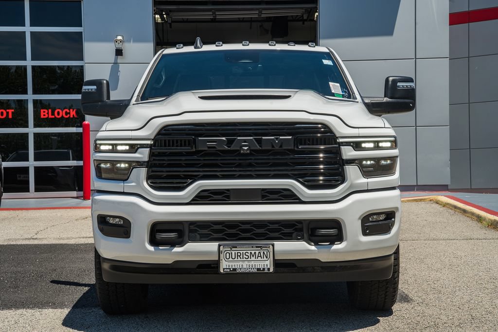 New 2026 RAM 2500 Laramie AWD/4WD image 2