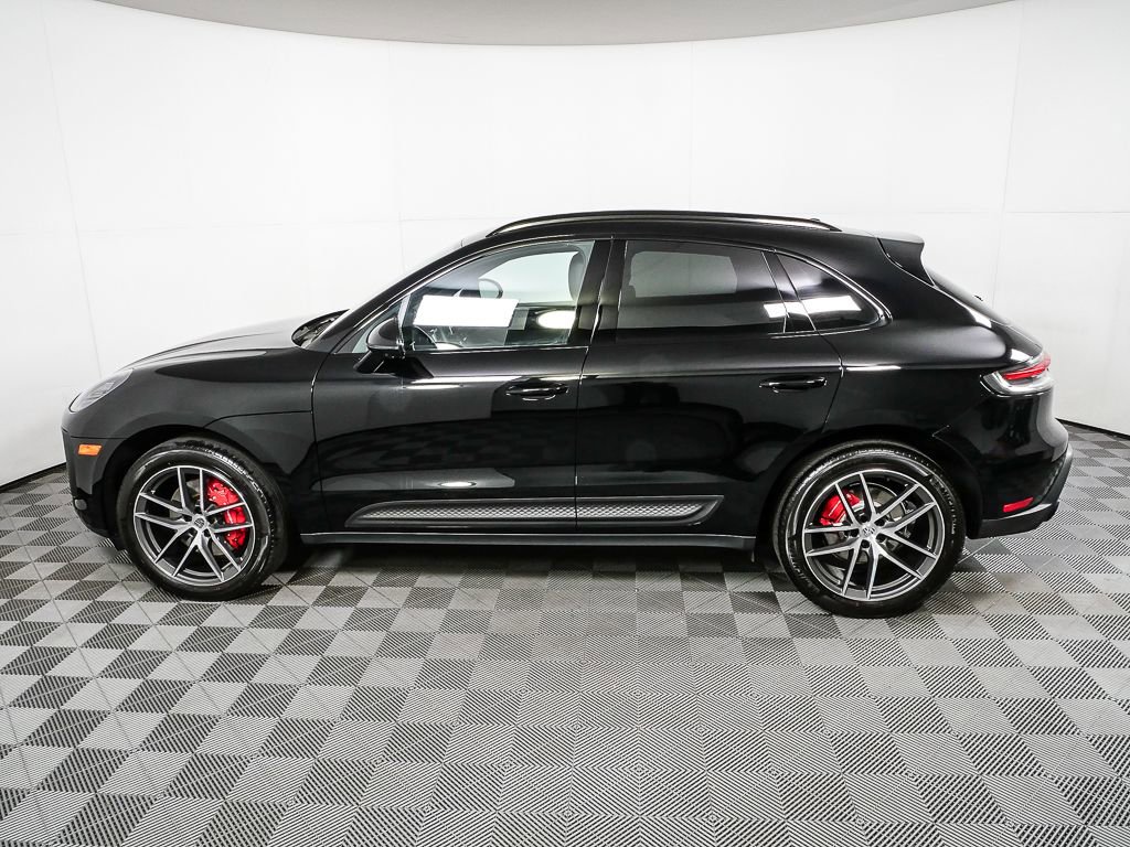 Certified 2023 Porsche Macan S w/ Premium Package Plus image 2