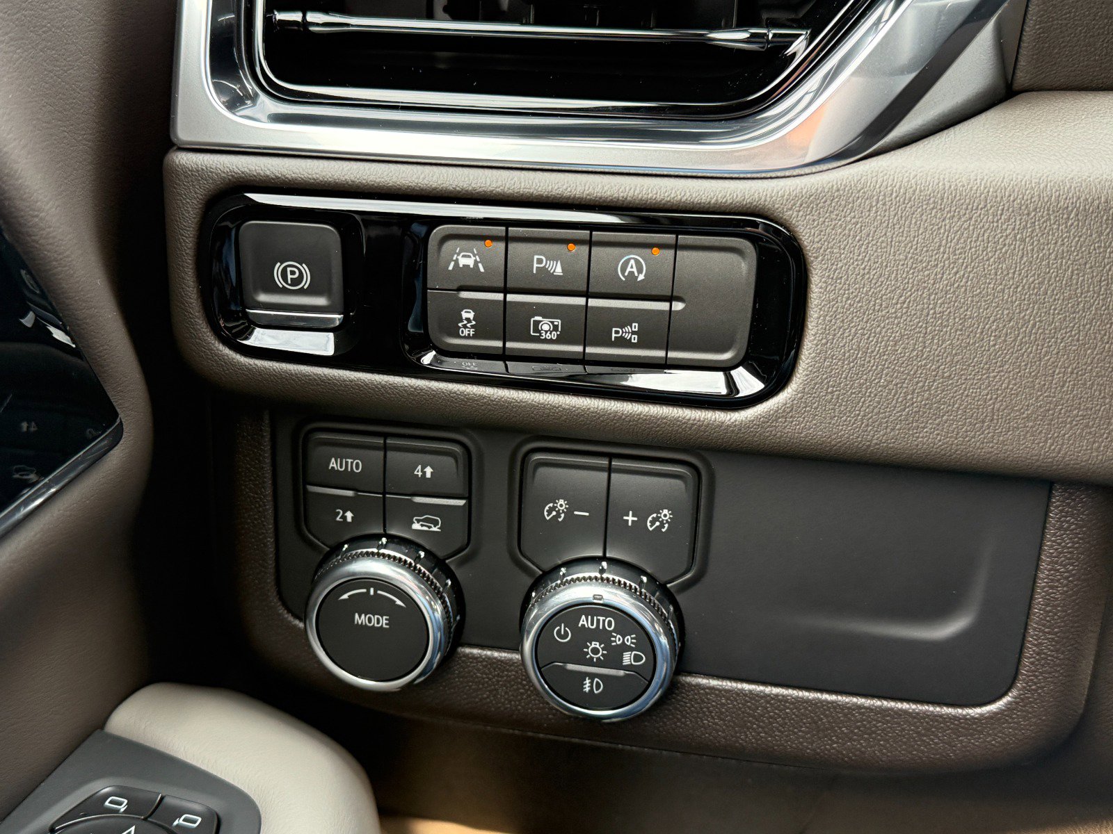 New 2026 GMC Yukon Elevation image 33