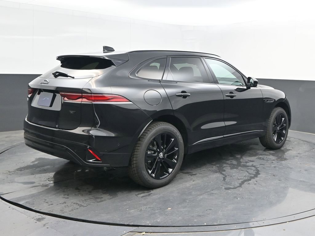 Used 2026 Jaguar F-PACE R-Dynamic S image 7