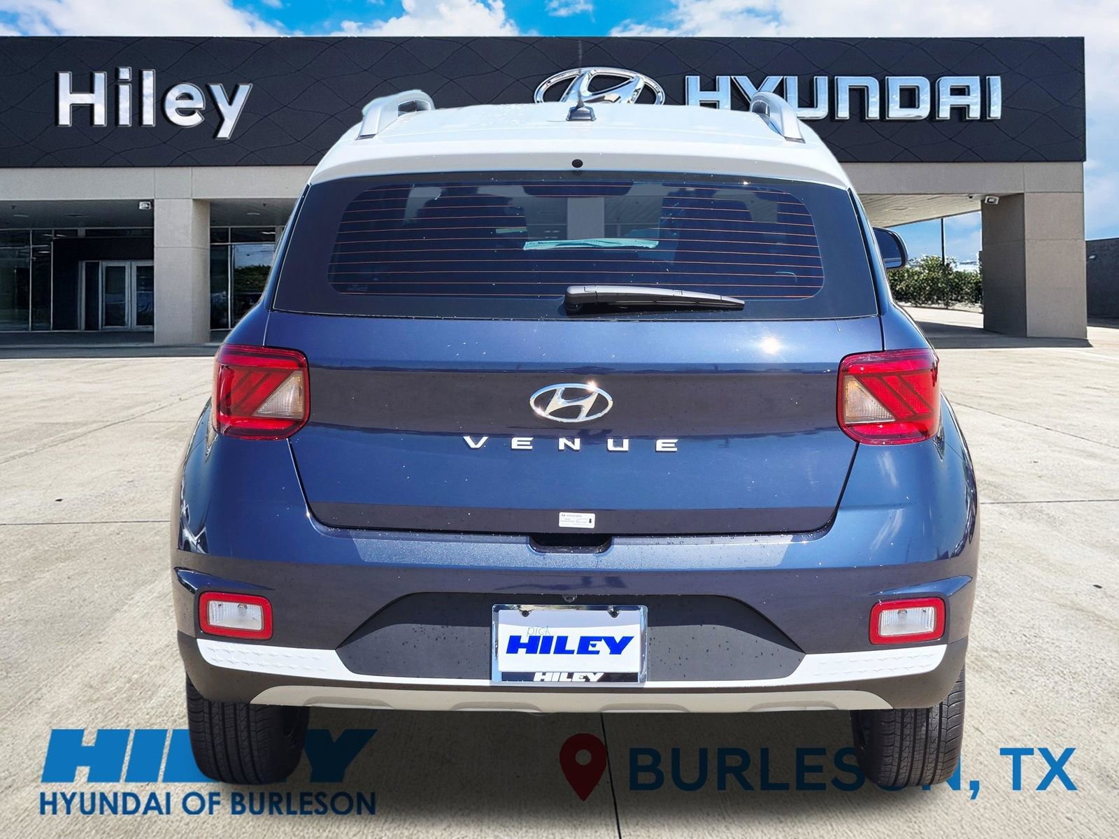 New 2026 Hyundai Venue SEL FWD image 5