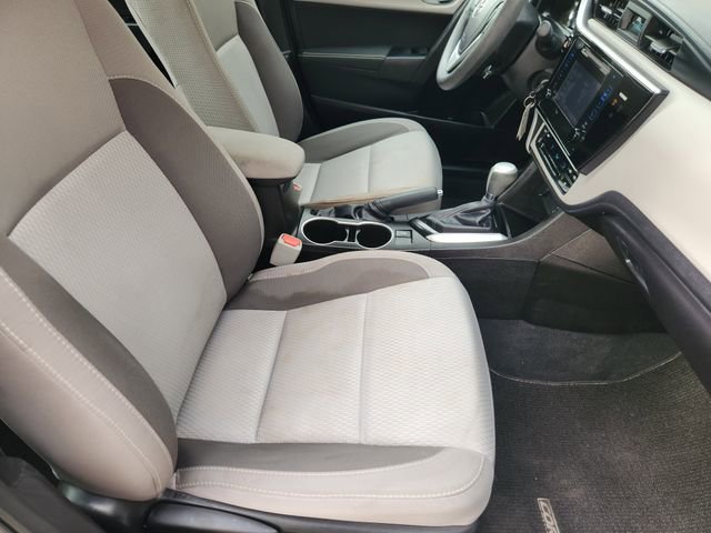 Used 2017 Toyota Corolla LE FWD image 15