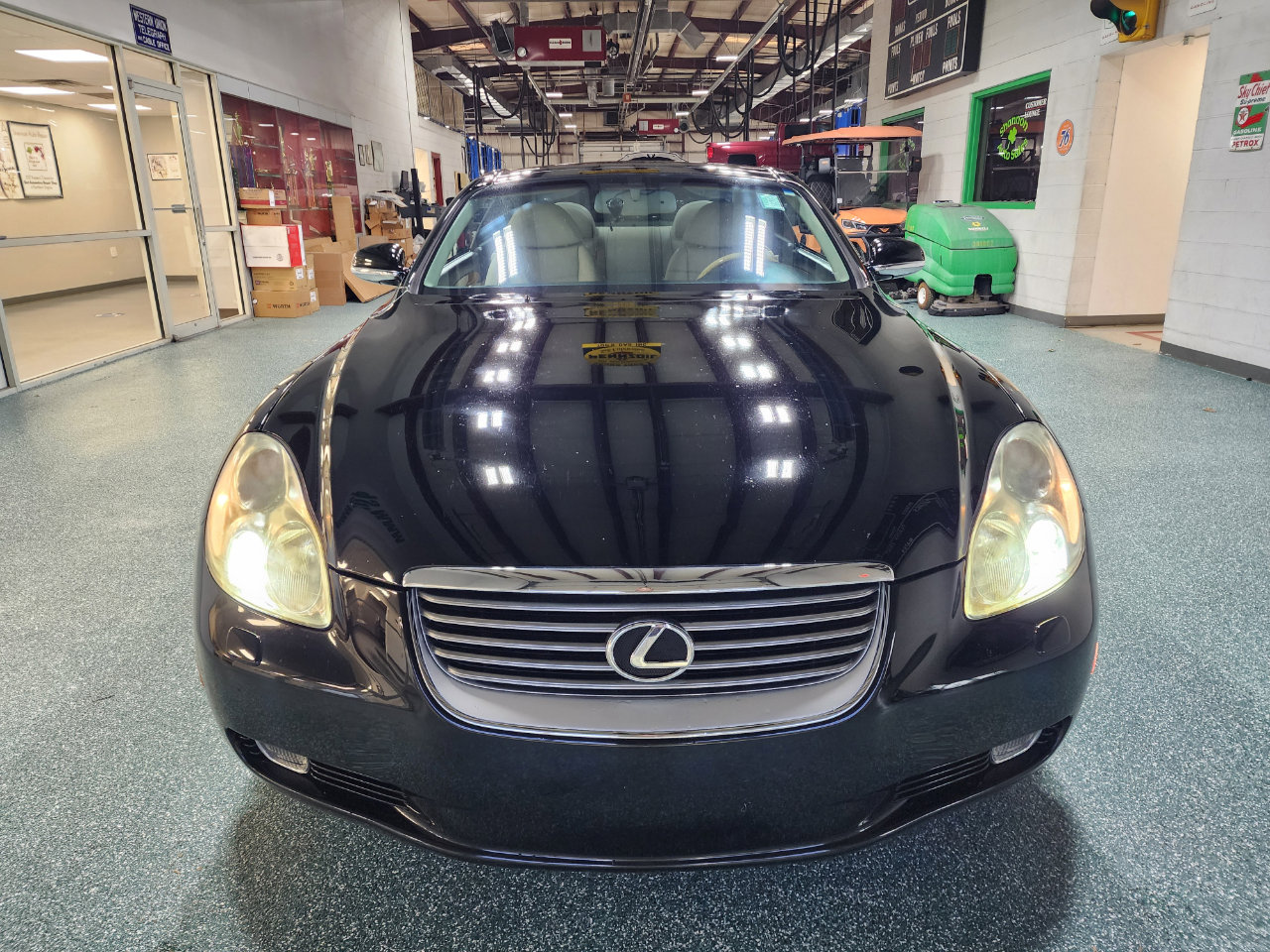 Used 2003 Lexus SC 430 Convertible image 3