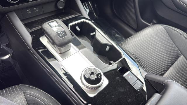 New 2026 Mitsubishi Outlander ES image 20