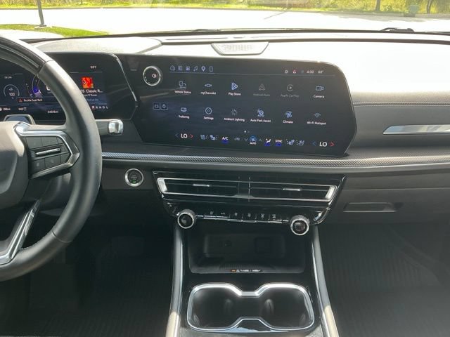 Used 2025 Chevrolet Traverse High Country w/ LPO, Floor Liner Package AWD/4WD image 25