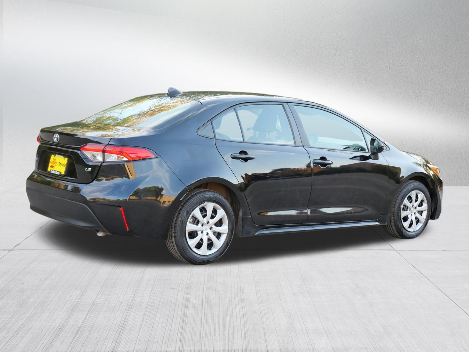 Certified 2024 Toyota Corolla LE FWD image 8