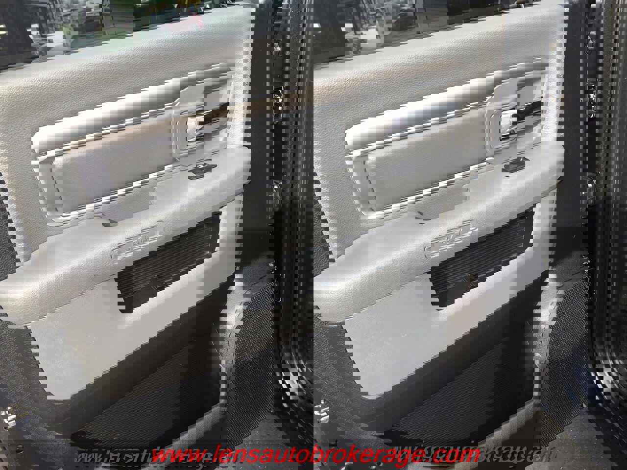 Used 2014 RAM 2500 SLT w/ Luxury Group image 17