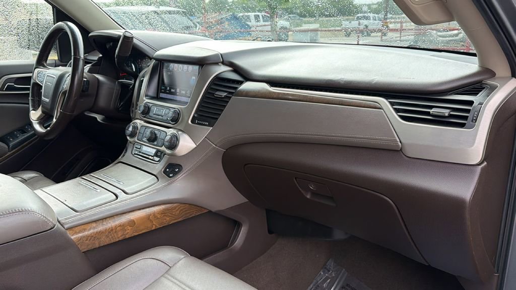 Used 2019 GMC Yukon Denali w/ Denali Ultimate Package AWD/4WD image 40