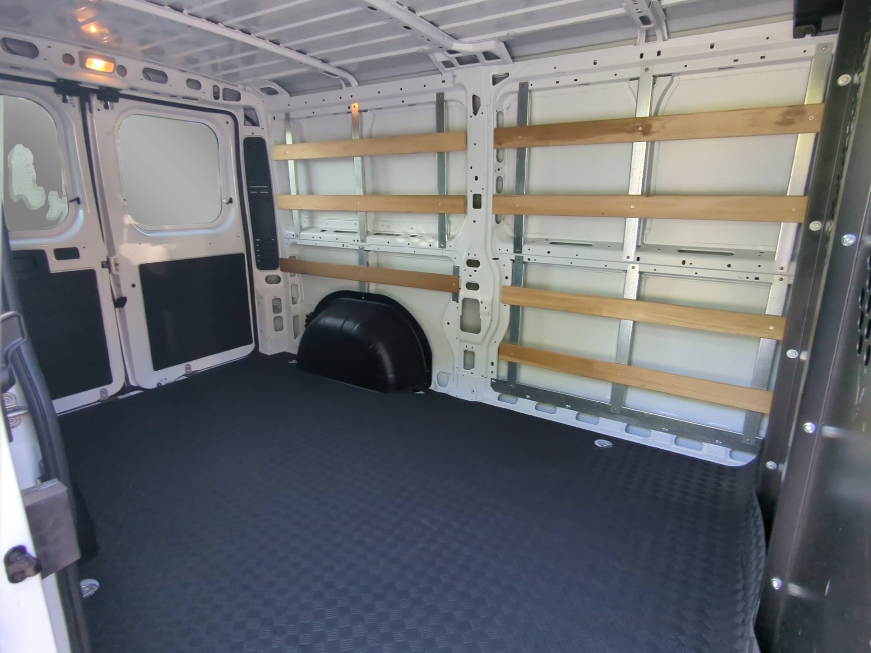 Used 2025 RAM ProMaster 2500 w/ U-Haul Equipment Group FWD image 47