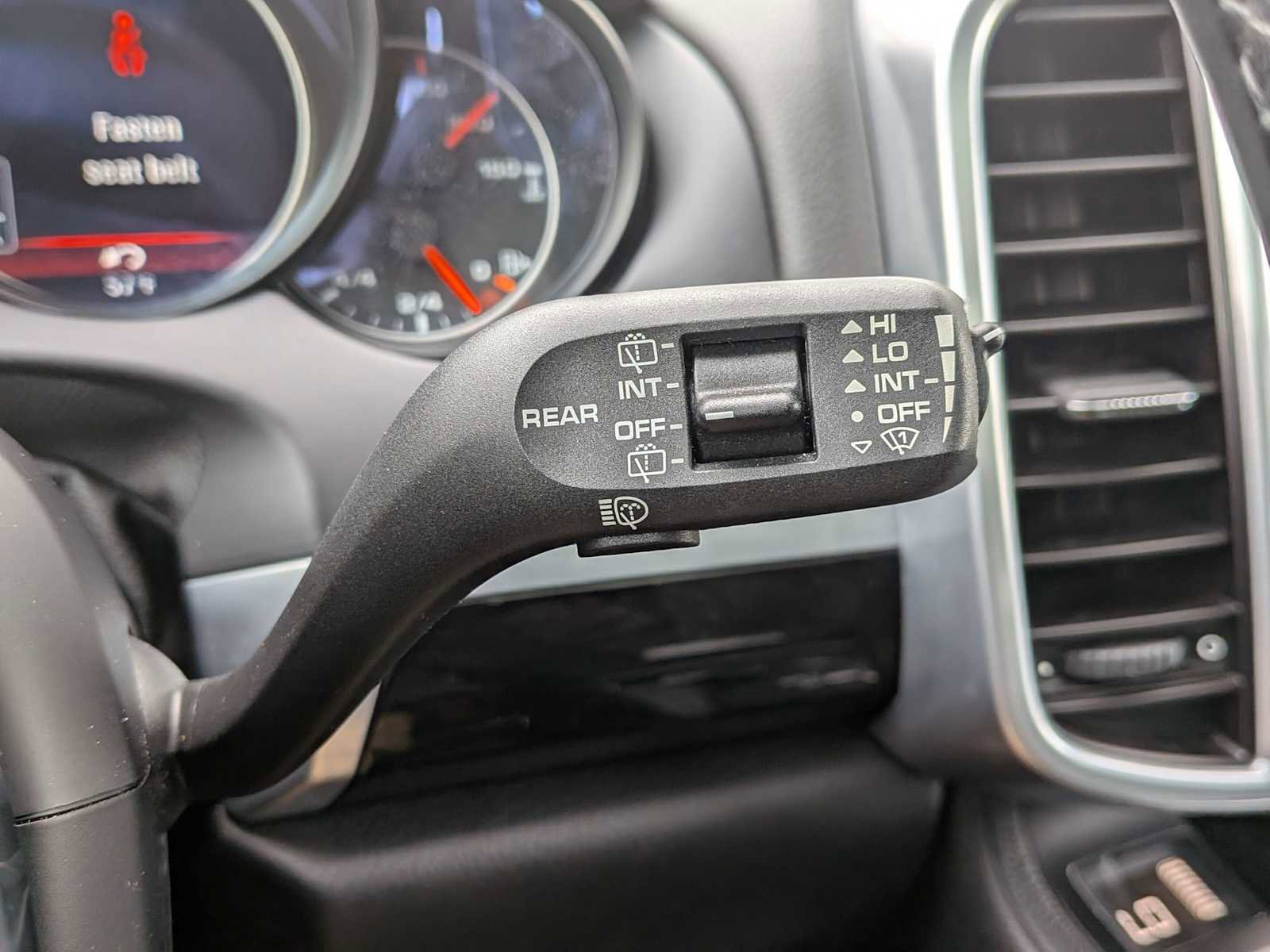 Used 2017 Porsche Cayenne Platinum Edition image 27