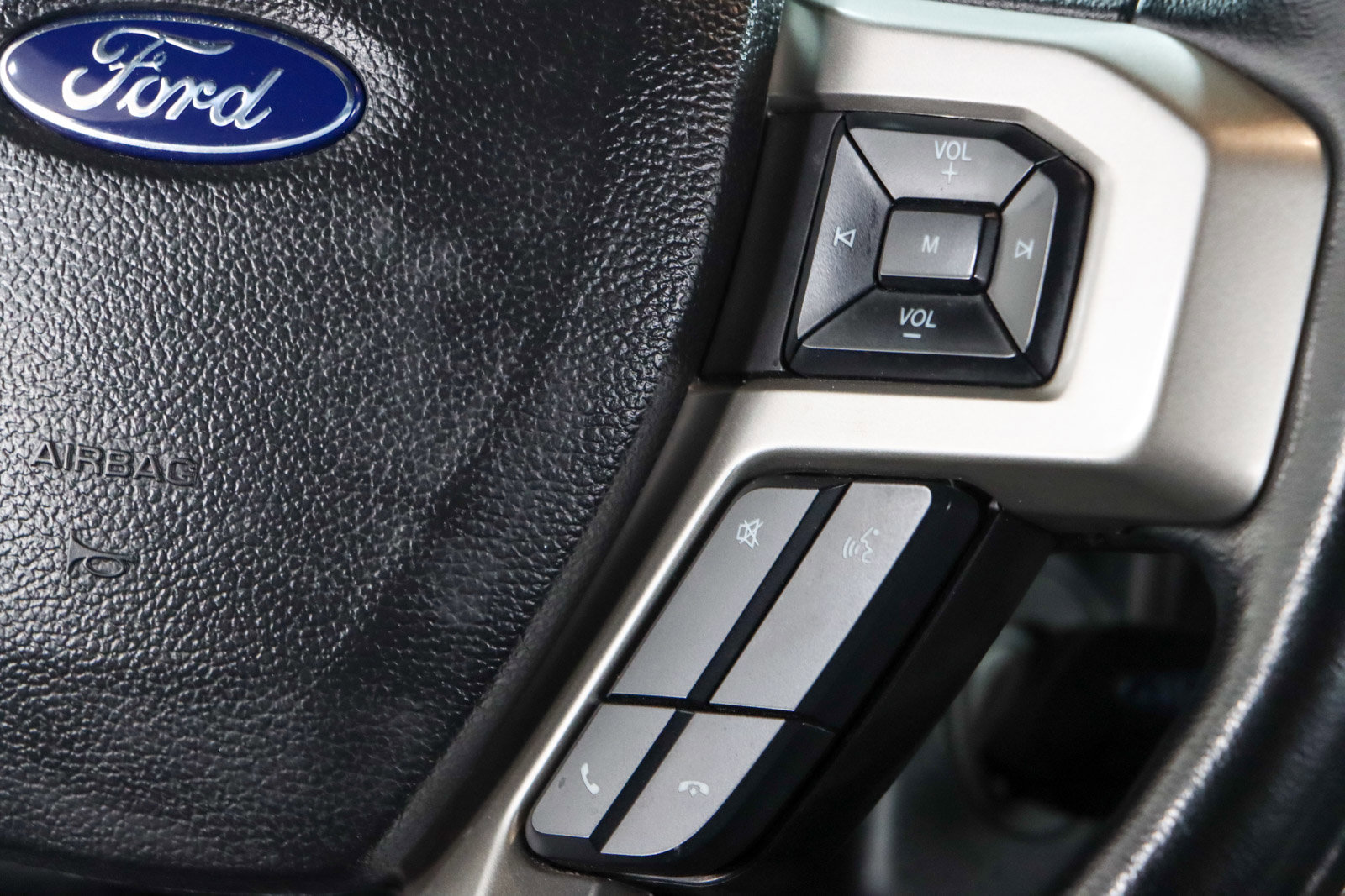 Used 2022 Ford F350 Lariat w/ Lariat Value Package AWD/4WD image 15