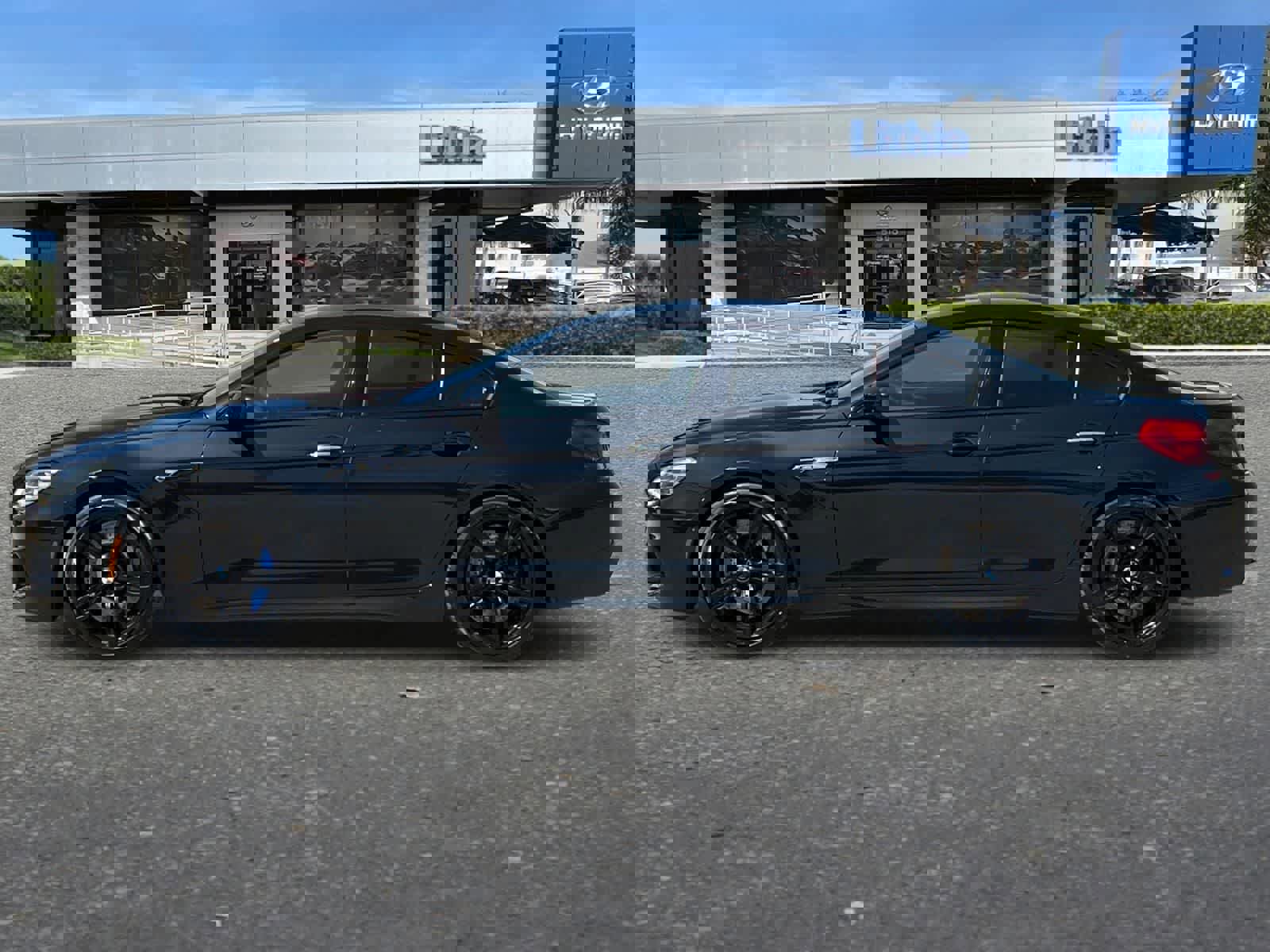 Used 2018 BMW M6 Gran Coupe RWD image 6