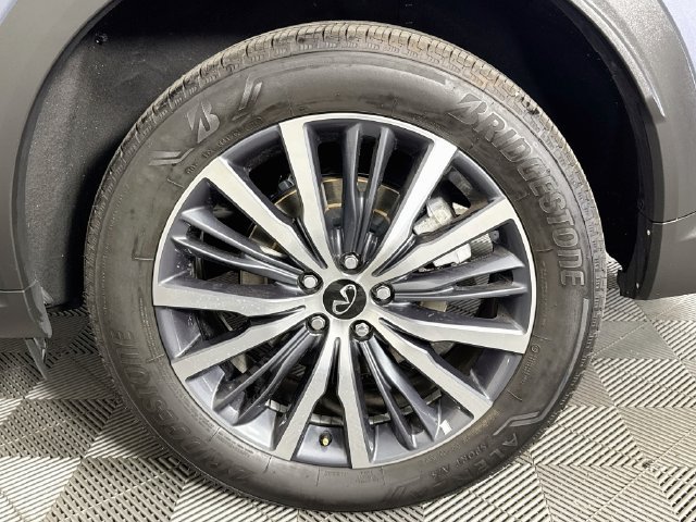 Used 2024 INFINITI QX60 Sensory AWD/4WD image 34