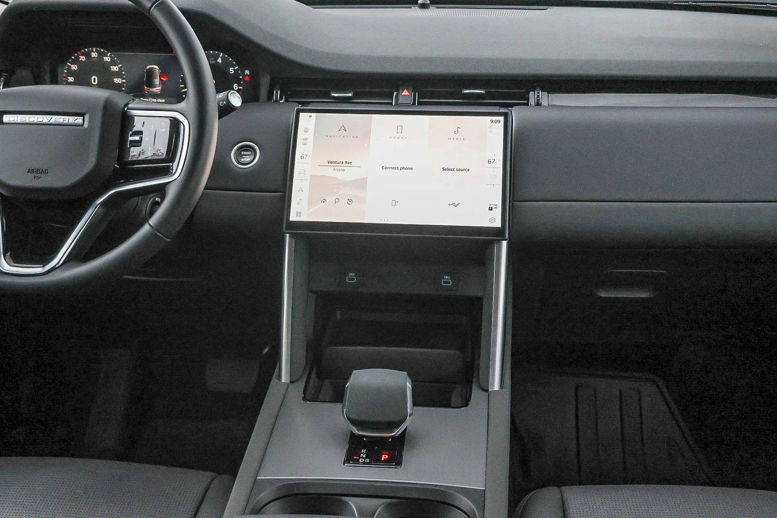 Used 2025 Land Rover Discovery Sport S image 23