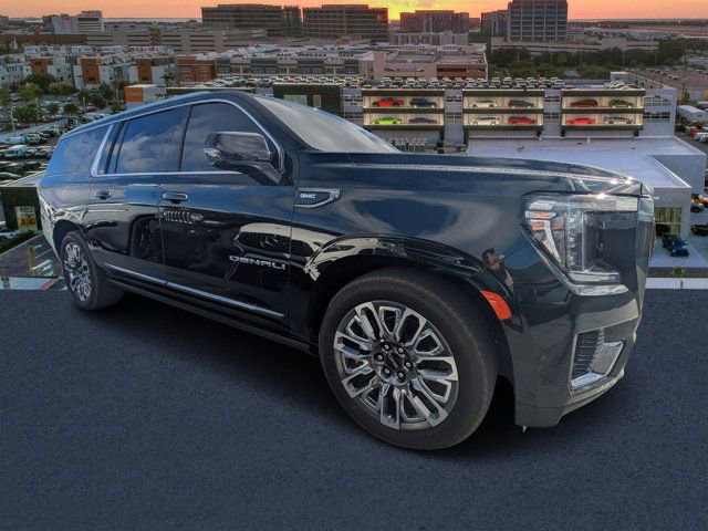 Used 2024 GMC Yukon XL Denali Ultimate image 1