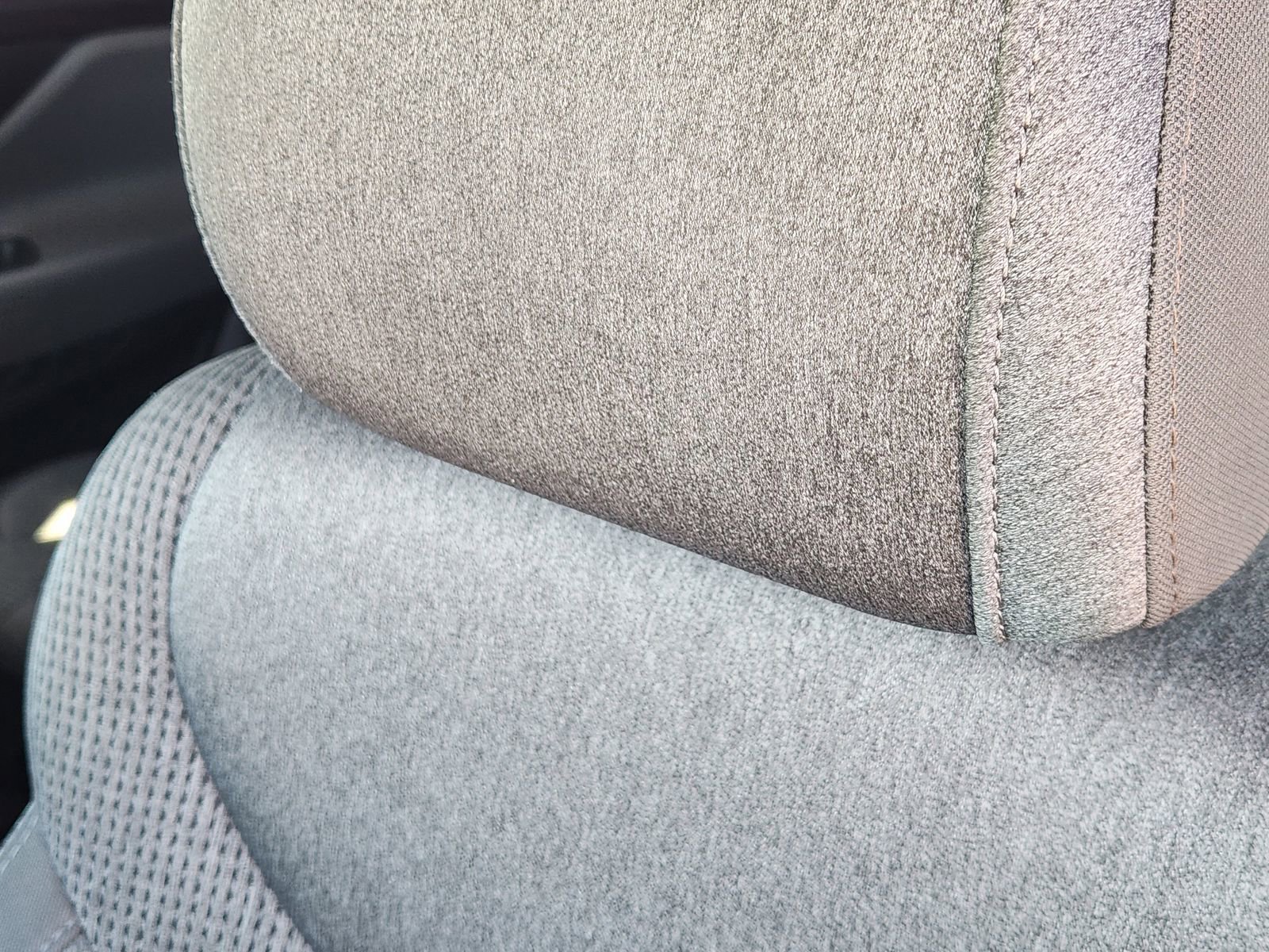 Used 2020 Hyundai Santa Fe SE image 18