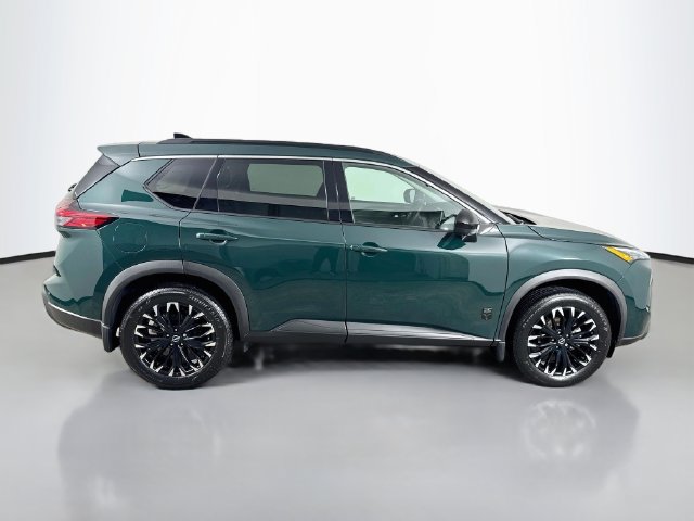 Used 2026 Nissan Rogue Dark Armor AWD/4WD image 5
