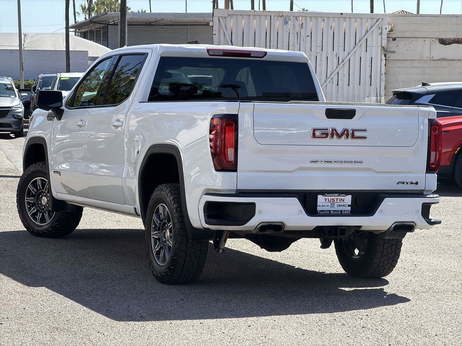 Used 2025 GMC Sierra 1500 AT4 AWD/4WD image 7