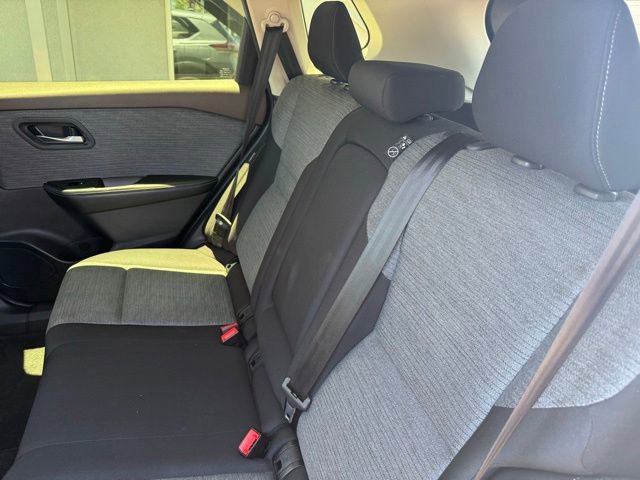 Certified 2023 Nissan Rogue SV FWD image 21