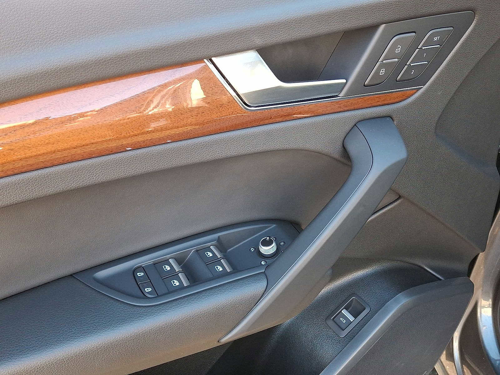 Certified 2023 Audi Q5 2.0T Premium w/ Convenience Package image 10