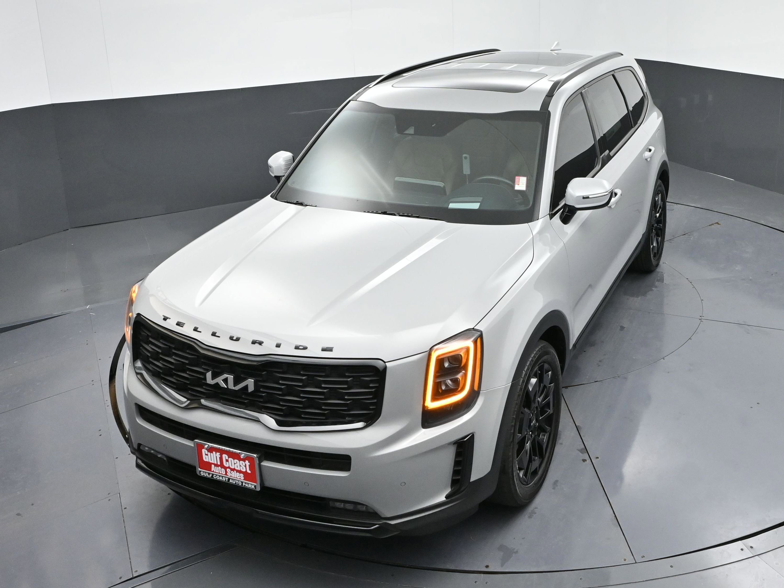 Used 2022 Kia Telluride SX w/ SX Prestige Package image 43