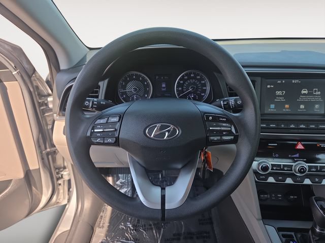 Used 2020 Hyundai Elantra SEL FWD image 12