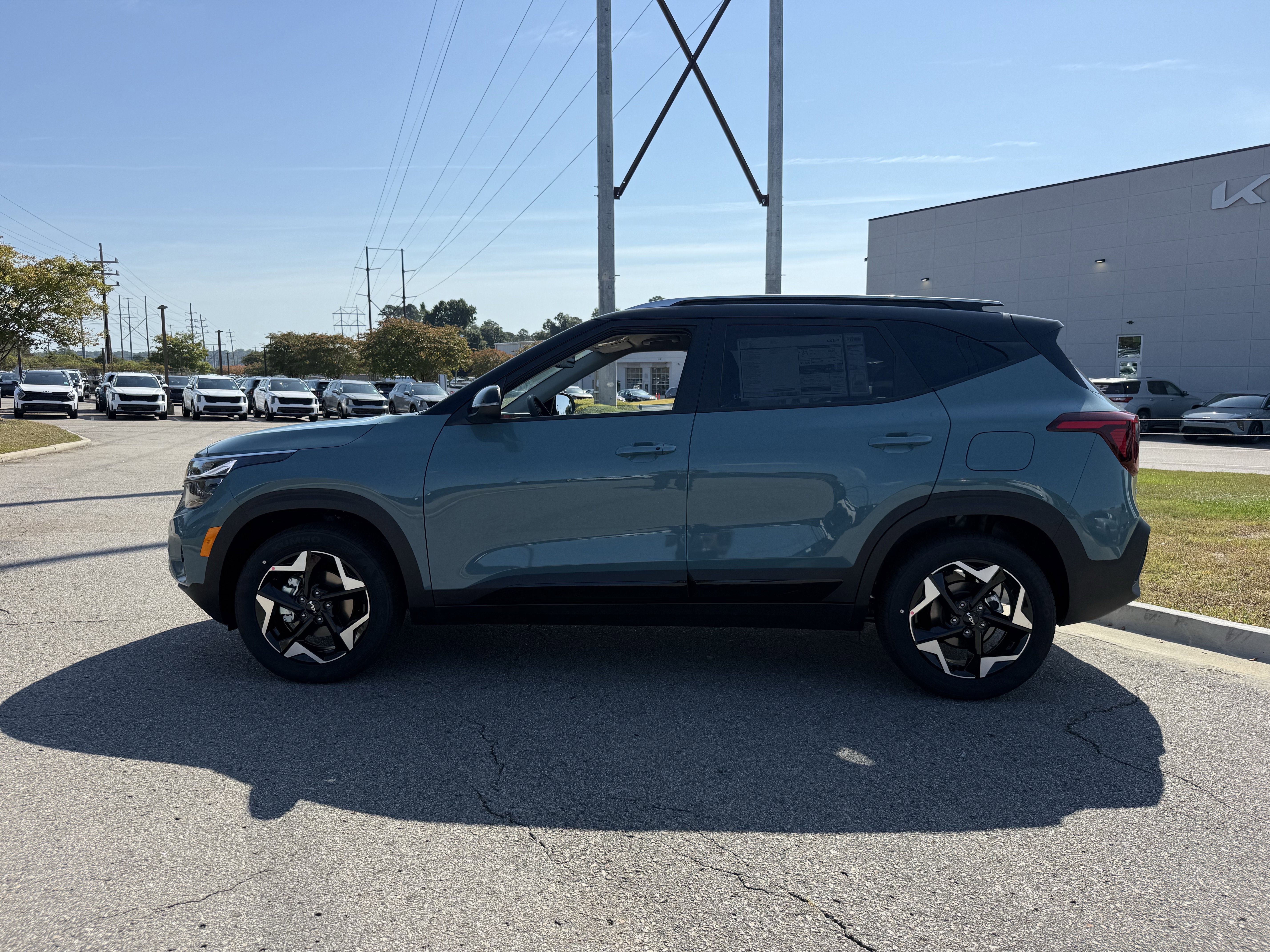 New 2026 Kia Seltos S image 2