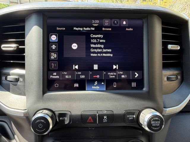 Used 2024 RAM 3500 Big Horn AWD/4WD image 22