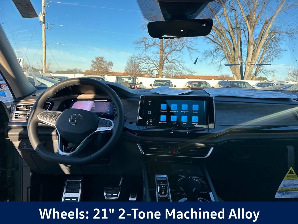 New 2026 Volkswagen Atlas SEL Premium R-Line image 17