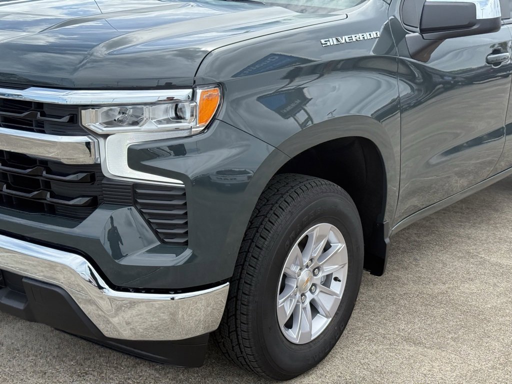 New 2026 Chevrolet Silverado 1500 LT image 2