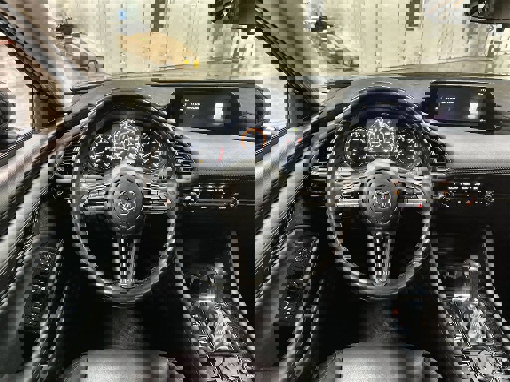 Used 2022 MAZDA MAZDA3 s image 17