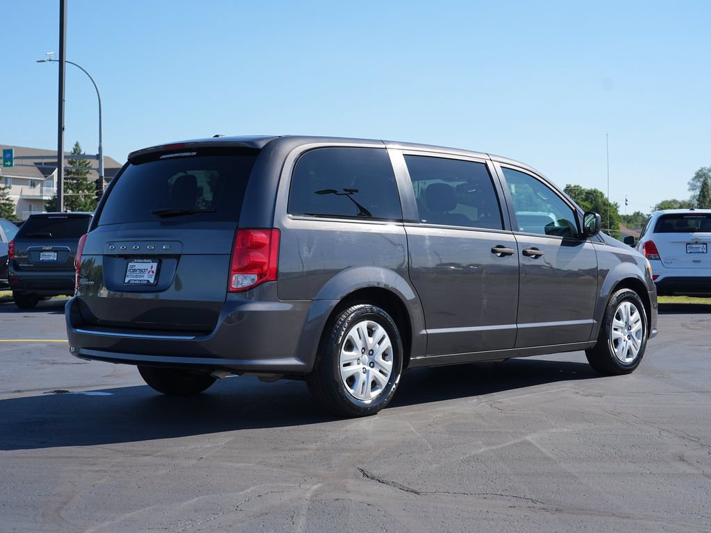 Used 2020 Dodge Grand Caravan SE w/ UConnect Hands-Free Group FWD image 3