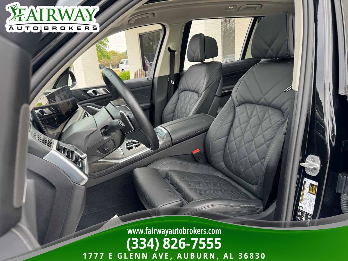 Used 2025 BMW X7 xDrive40i image 10