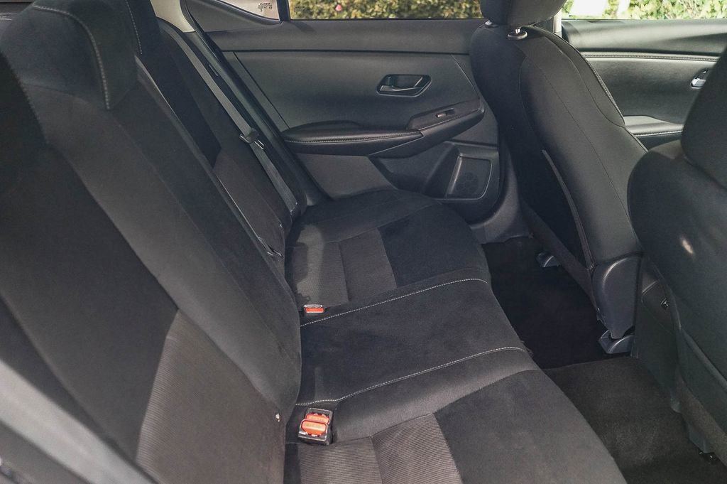 Used 2025 Nissan Sentra SV w/ All-Weather Package image 16