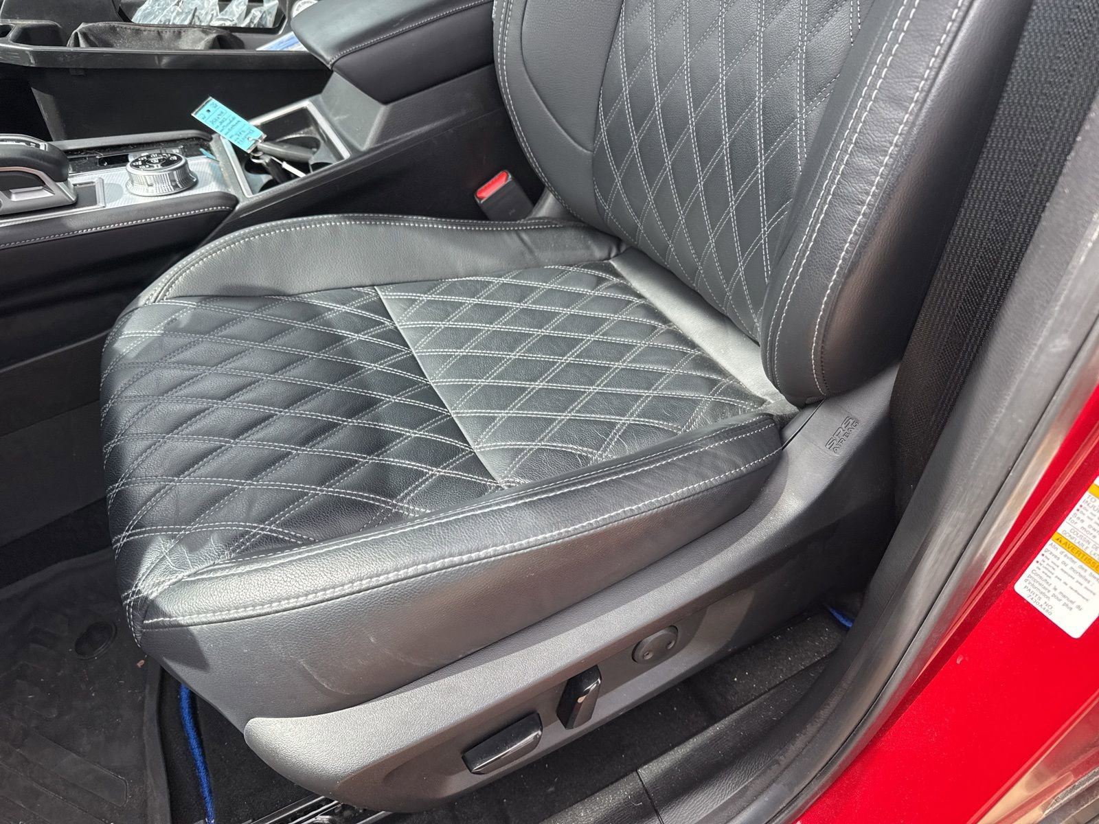 Used 2023 Mitsubishi Outlander SEL image 13